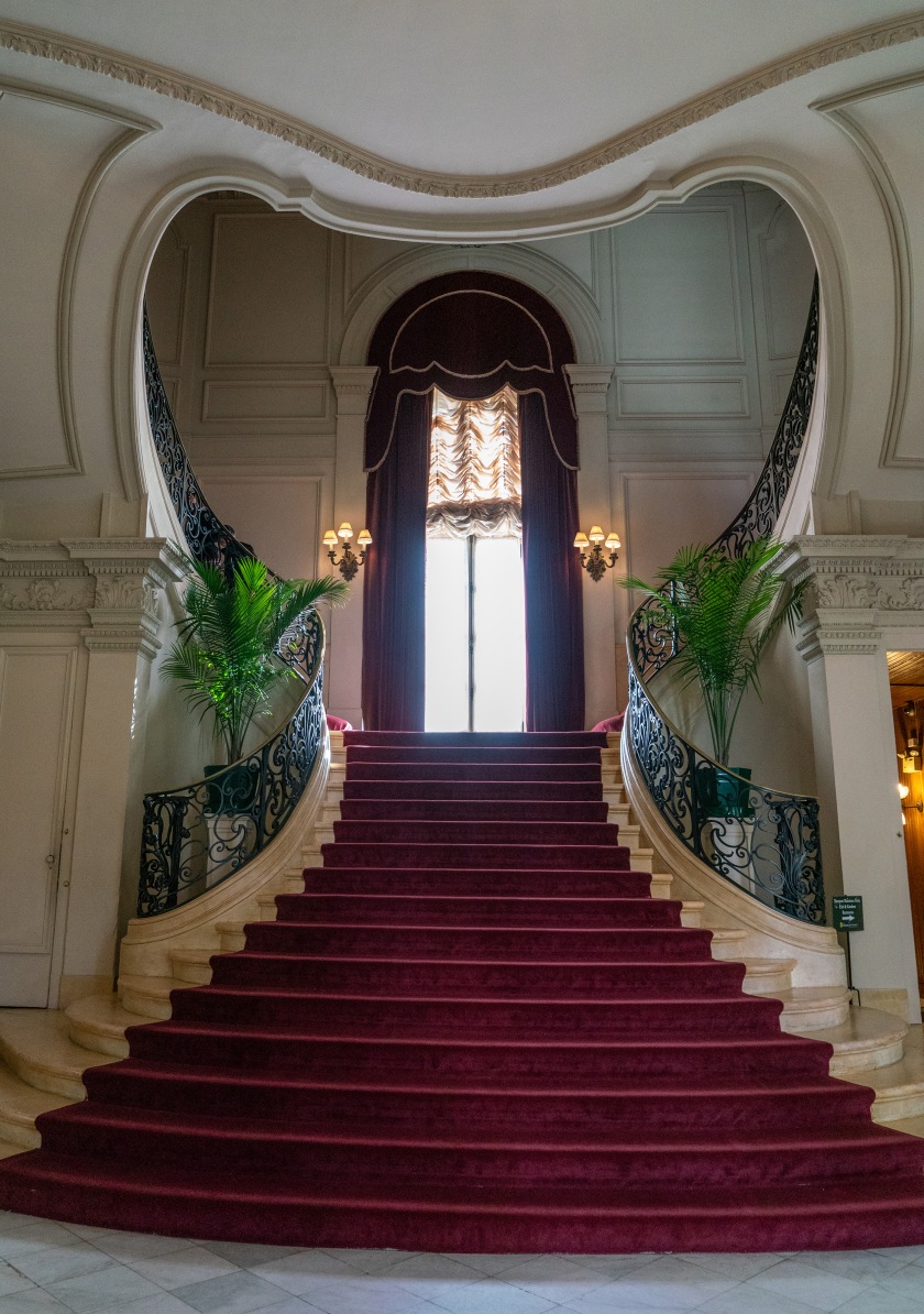 #rosecliff, #historic, #architecture, #1902, #newport, #mansions, #newportmansions, #greatgatsby, #gatsby #makeanentrance